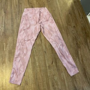 Buff bunny pink camo leggings
